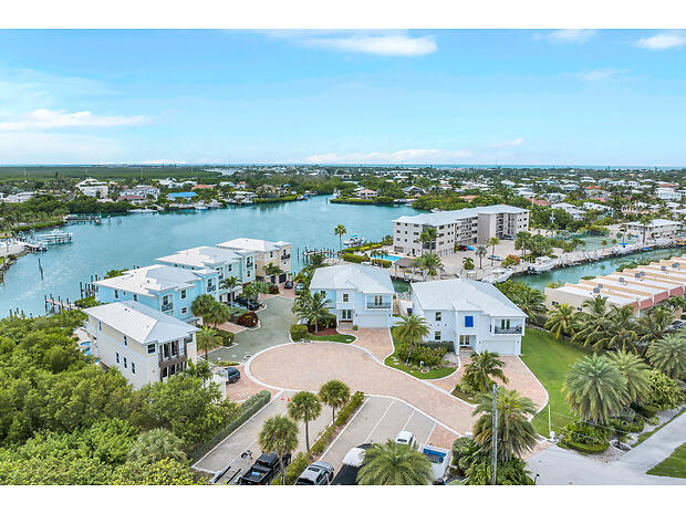 Virtual tour of 437 Sombrero Beach Rd, Marathon, Florida, 33050