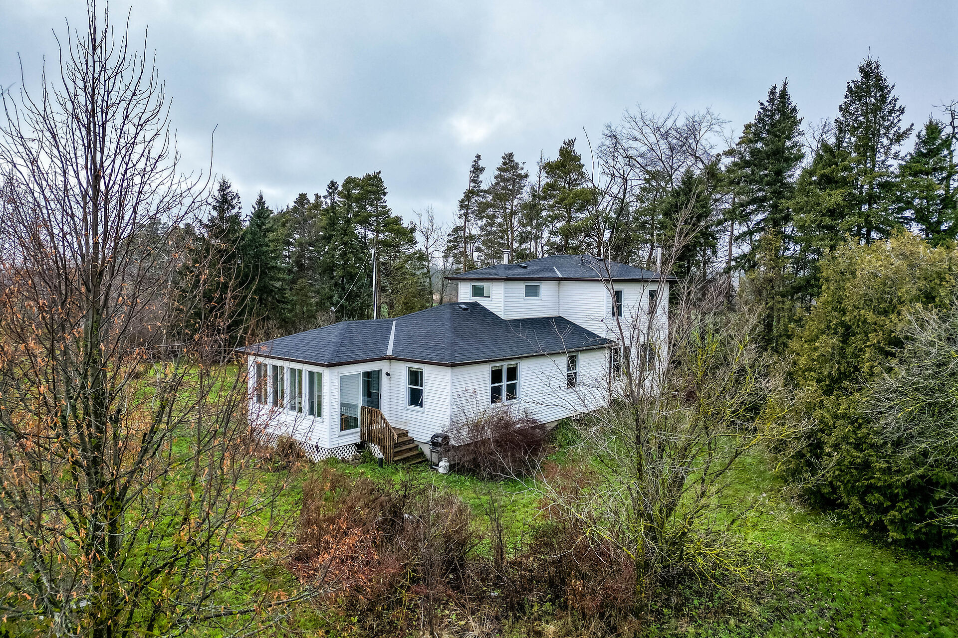 Virtual tour of 57226 8 Line SW, Melancthon, Ontario, L9V 2B2