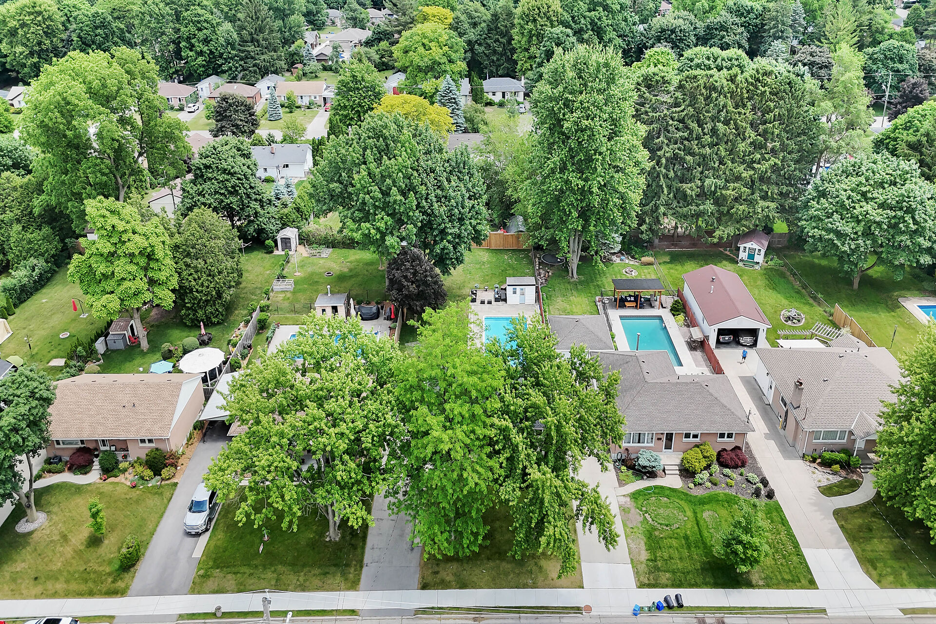 Product Delivery Page of 368 Griffith Street, London, Ontario, N6K 2S2