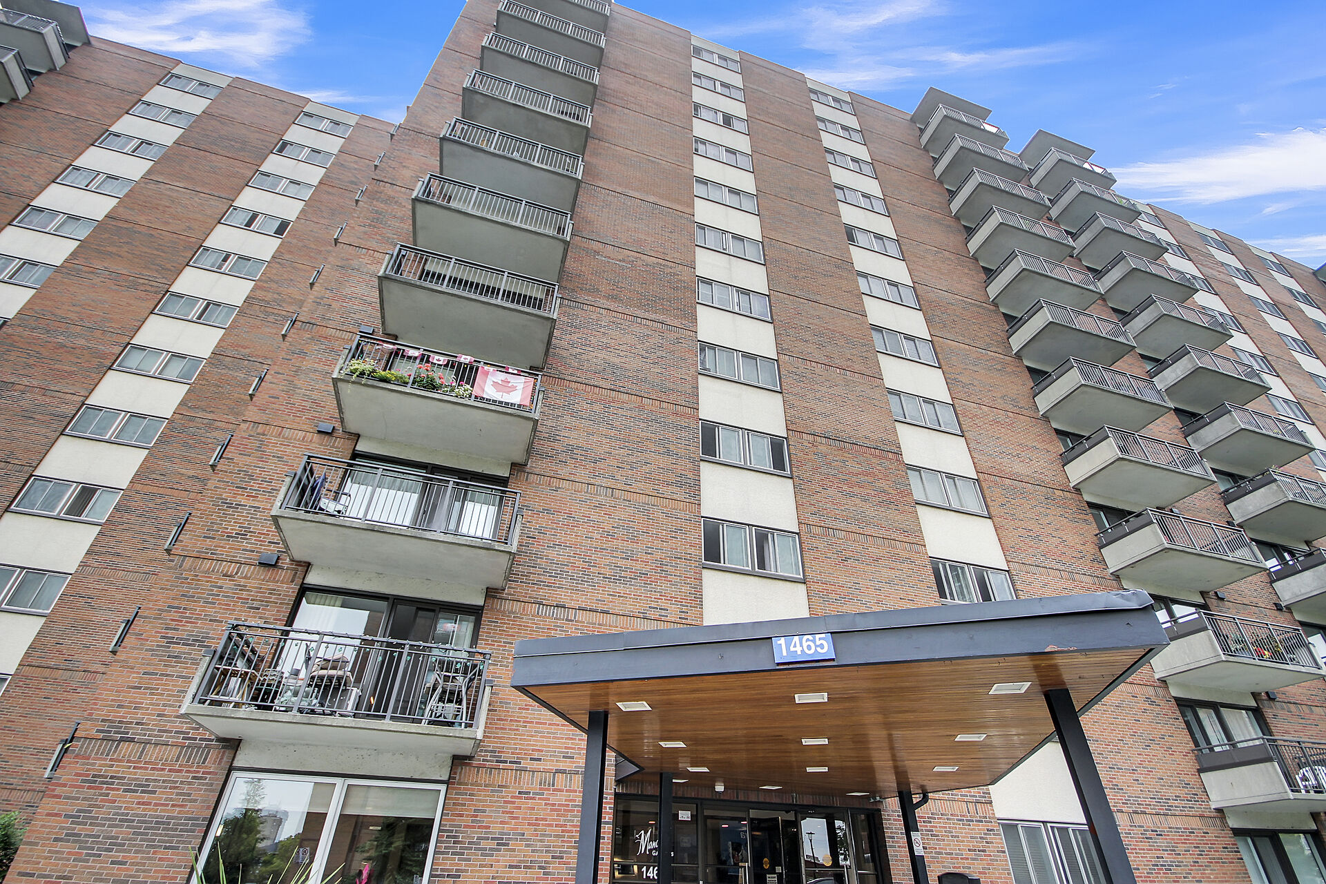L'Appartement
アメリカーナ　WIDE FULLZIP HOODIE Virtual tour of 1465 Baseline Rd #1103, Ottawa, Ontario, K2C 3L8