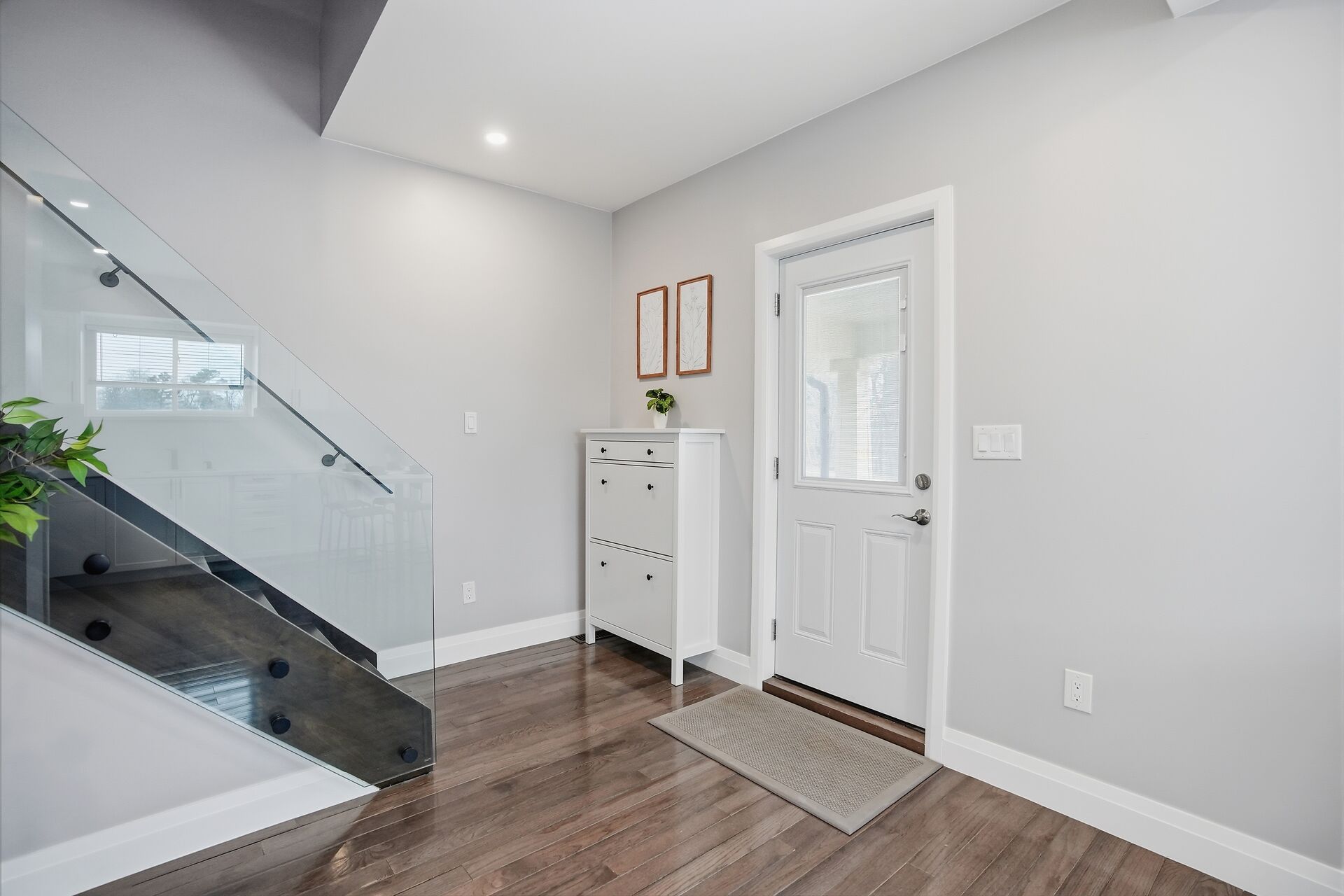 Virtual tour of 178 Thompson Road, London, Ontario, N5Z 2Y8