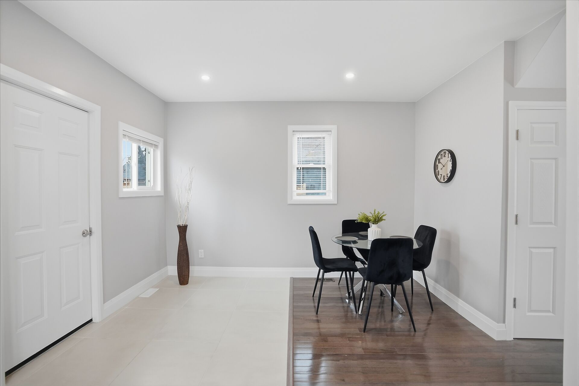 Virtual tour of 178 Thompson Road, London, Ontario, N5Z 2Y8
