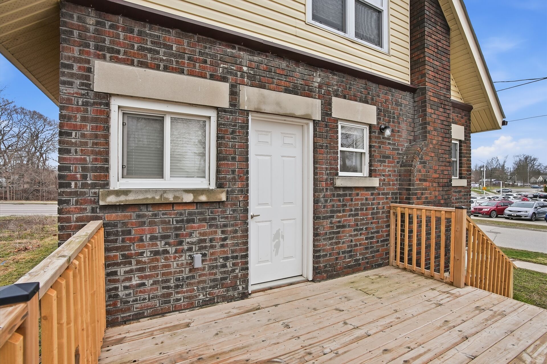 Virtual tour of 178 Thompson Road, London, Ontario, N5Z 2Y8