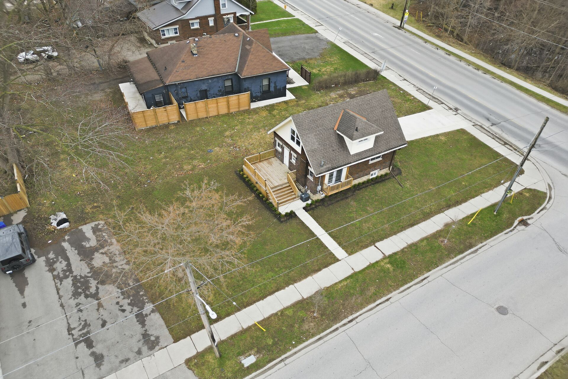 Virtual tour of 178 Thompson Road, London, Ontario, N5Z 2Y8